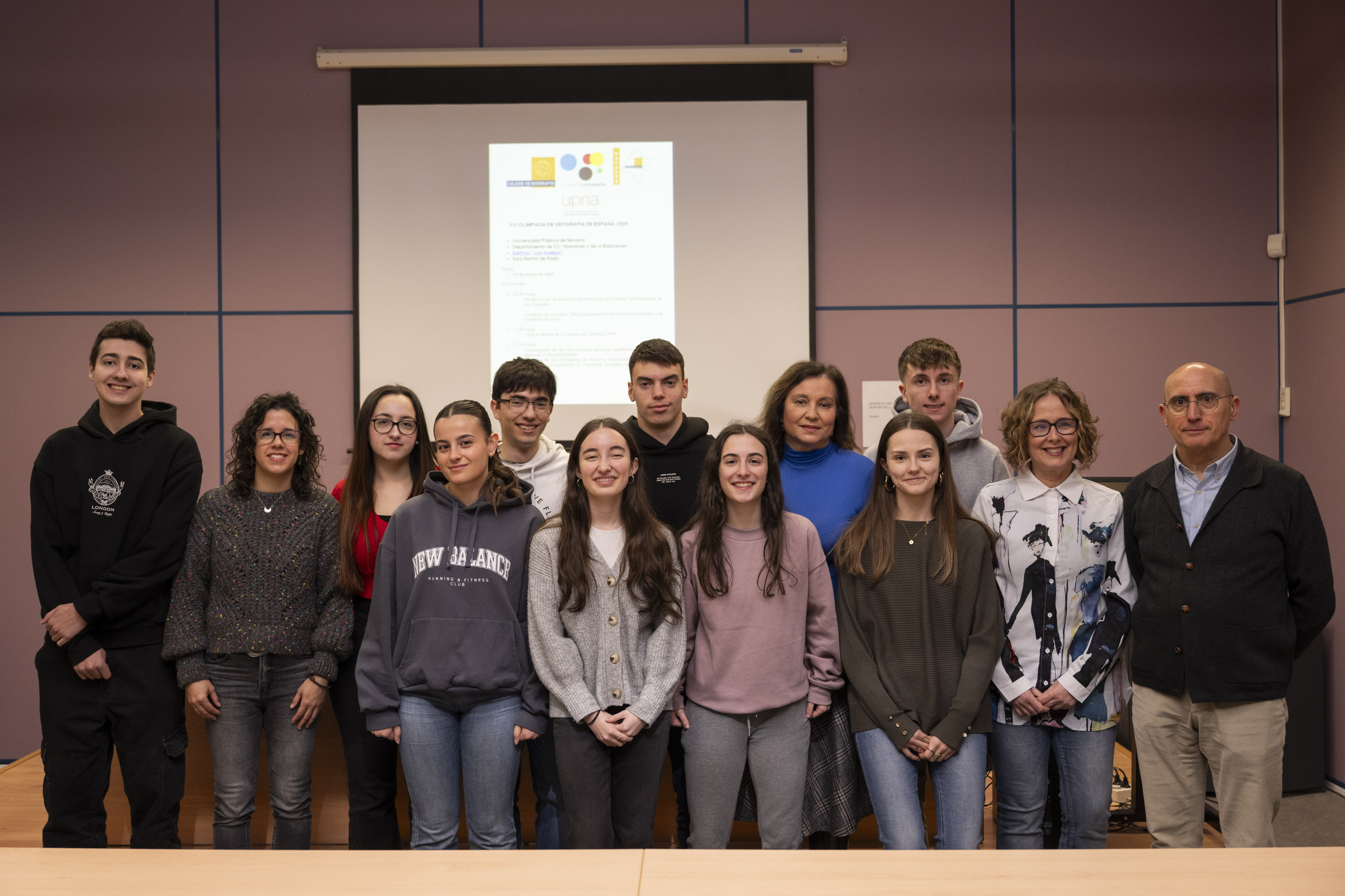 Dos alumnos de 2ºA de Bachillerato ganan la Olimpiada de Geografía. Matrícula gratuita en 1er curso UPNA